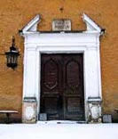 Straupe castle, entrance portal