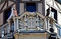 Brivibas Street 68, detail on the corner