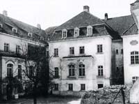 Inner yard of Dundaga castle in 1929